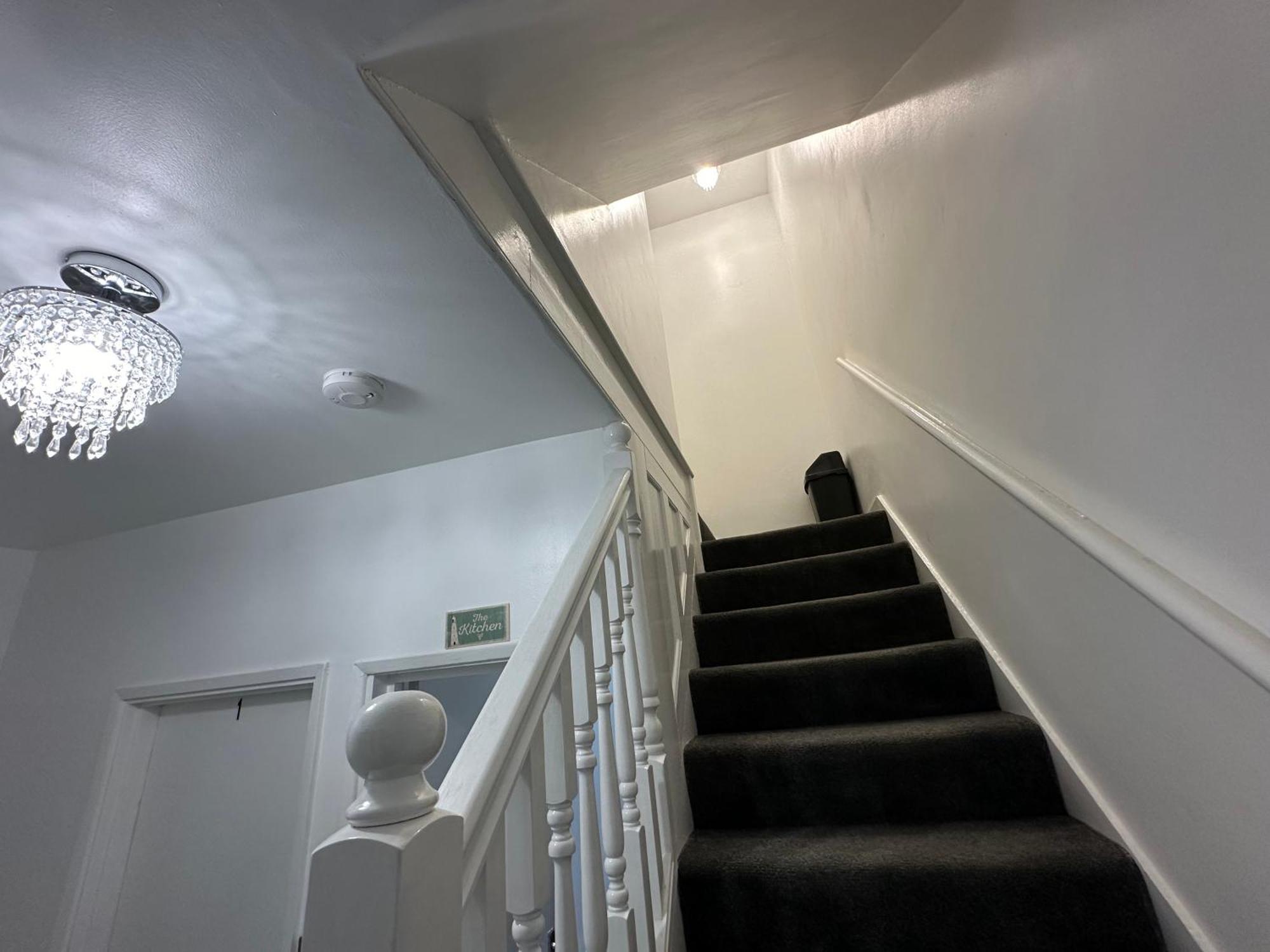 4Th Studio Flat With Private Own Bathroom A London Luxury Family Home Setup And Furnished With Double Bed Plus A Double Futon-Sofa Bed A Single Futon Bed A Baby Cot And Garden And Free Parking Esterno foto