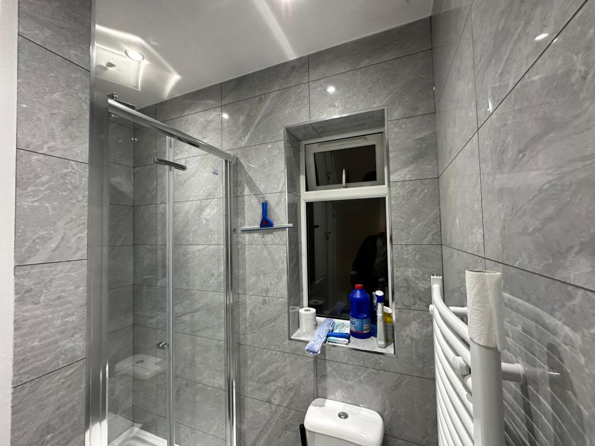 4Th Studio Flat With Private Own Bathroom A London Luxury Family Home Setup And Furnished With Double Bed Plus A Double Futon-Sofa Bed A Single Futon Bed A Baby Cot And Garden And Free Parking Esterno foto